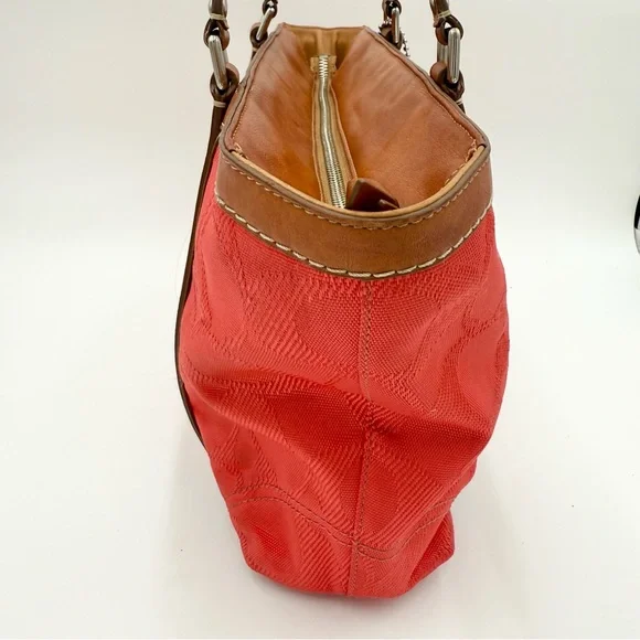 SOLD Coach Gallery Tote Bag - Picture 2 of 8